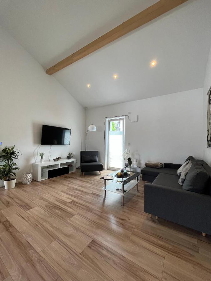 Ferienwohnung "Moseltraum" Ensch エクステリア 写真